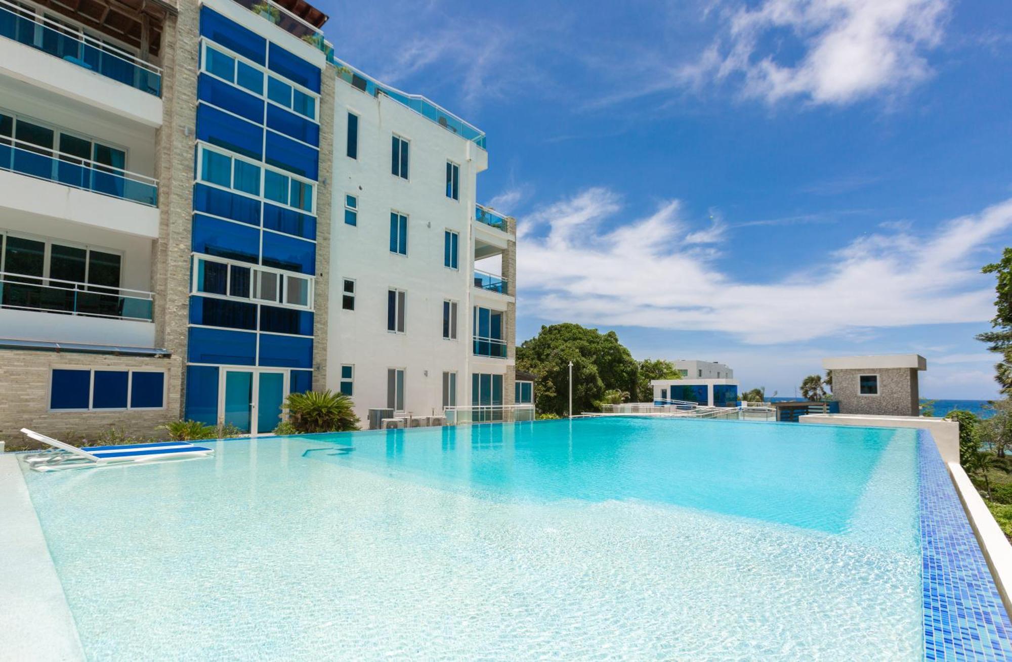Suites At Grand Laguna Beach By Calisto Stays Сосуа Экстерьер фото