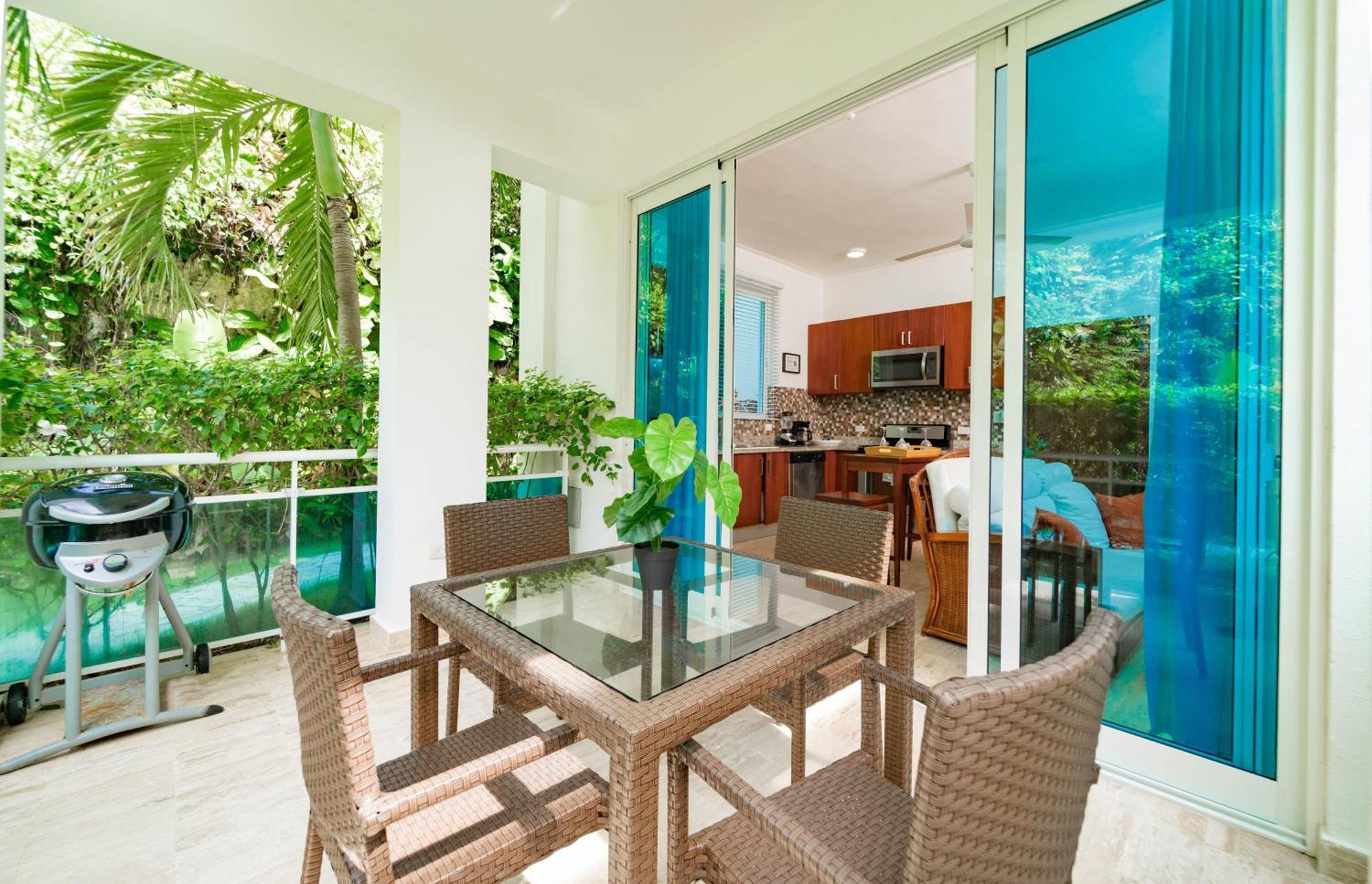 Suites At Grand Laguna Beach By Calisto Stays Сосуа Экстерьер фото