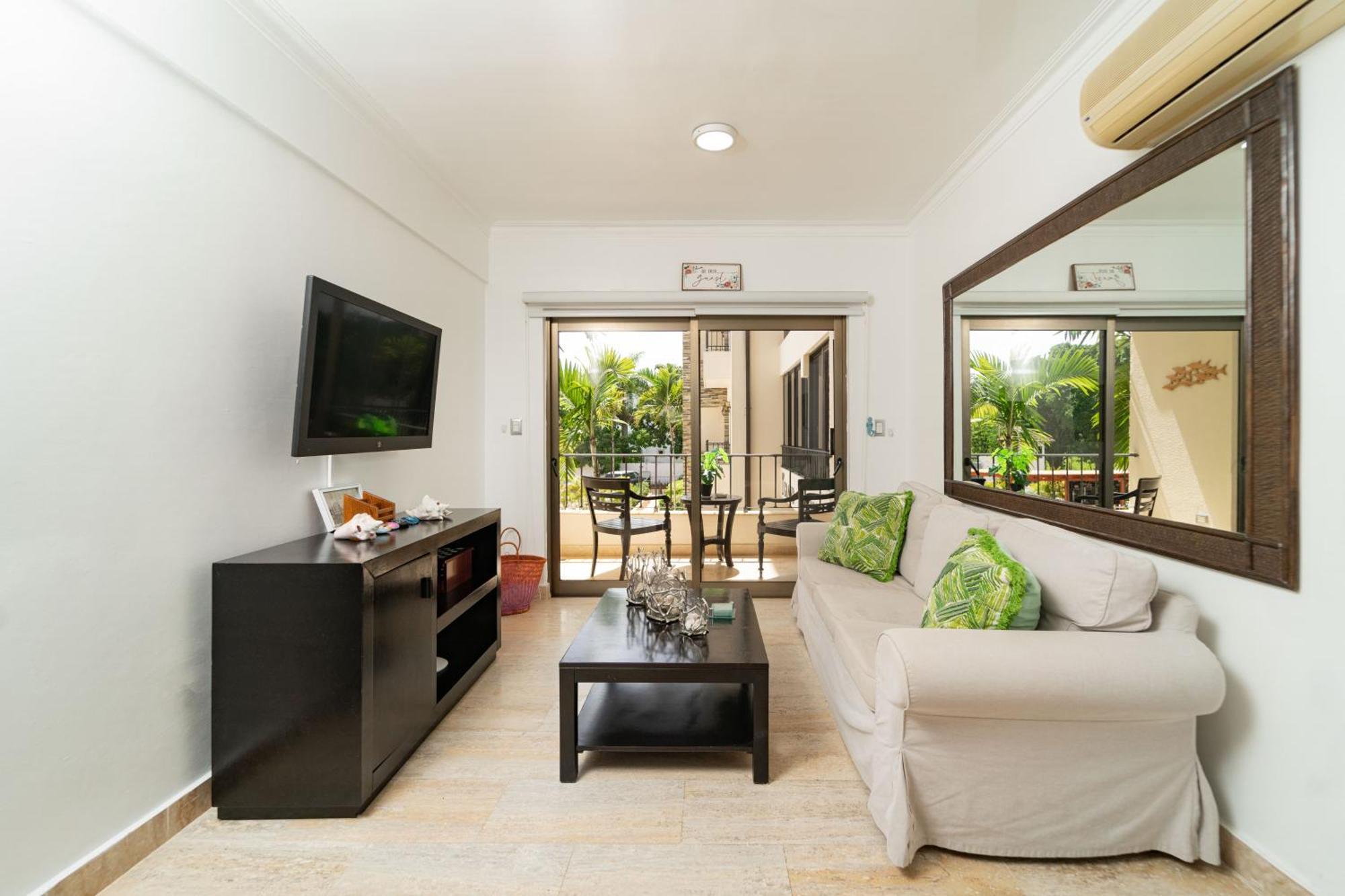 Suites At Grand Laguna Beach By Calisto Stays Сосуа Номер фото