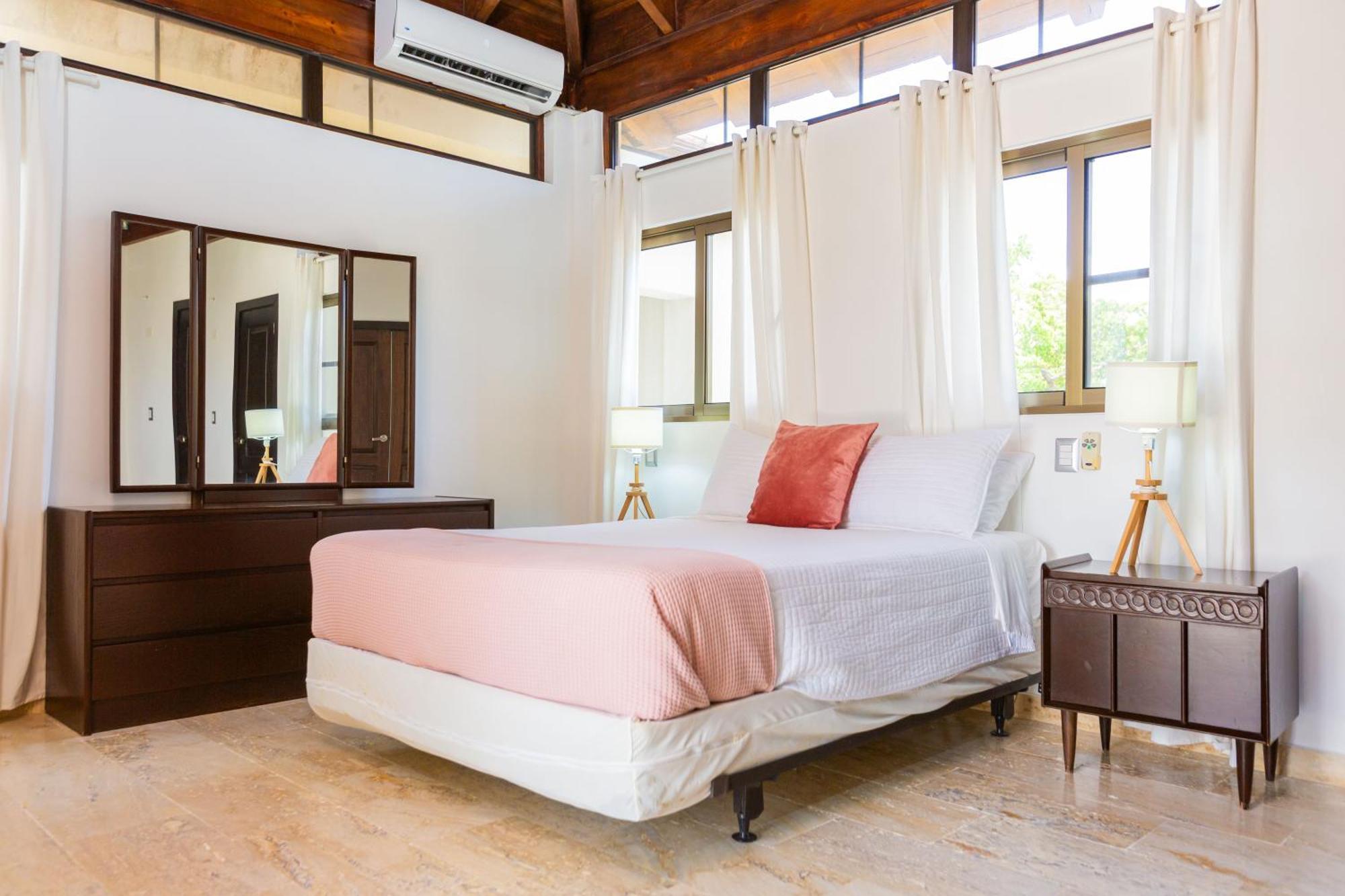 Suites At Grand Laguna Beach By Calisto Stays Сосуа Номер фото